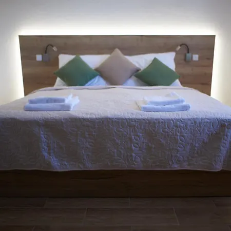 666 Guest house